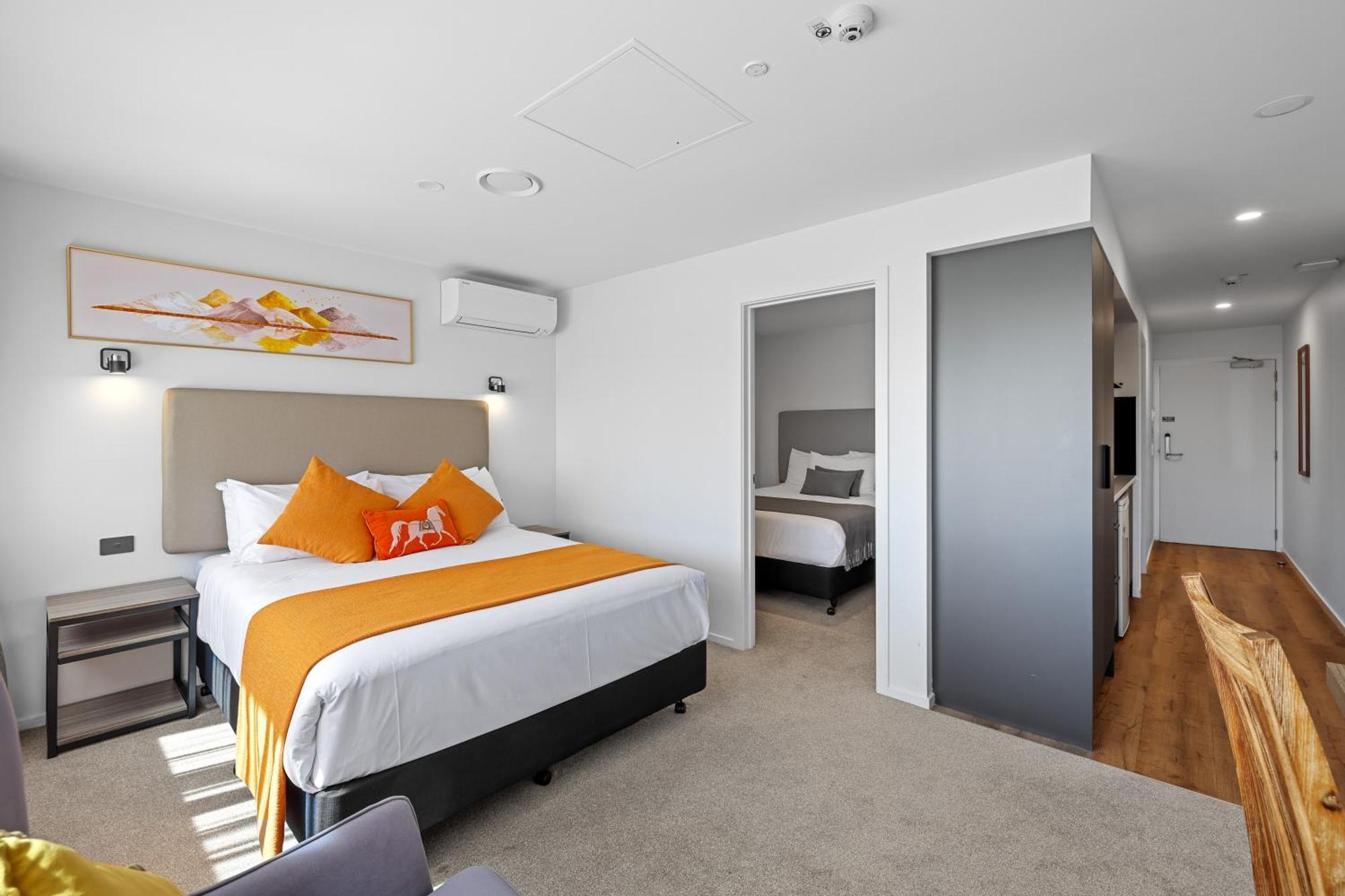 כרייסטצ'רץ' Golden Hotel מראה חיצוני תמונה